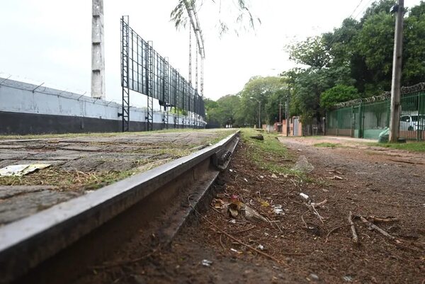 Sin cambios de fondo, Senado trata hoy proyecto del tren de cercanías - Economía - ABC Color