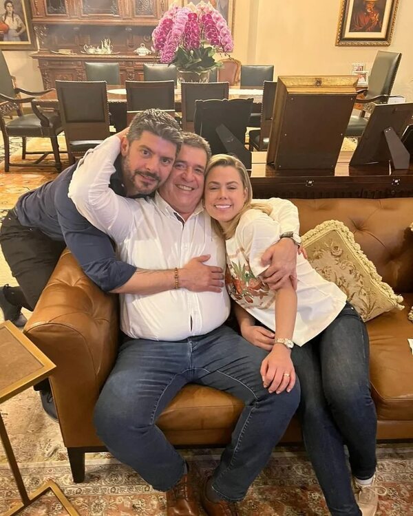 La precandidata a senadora cartista Lizarella Valiente no asiste al trabajo, según denuncias - Política - ABC Color