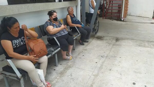 IPS: sillas rotas y aparatos averiados en la Clínica Boqueron, a dos meses de su rehabilitación - Nacionales - ABC Color