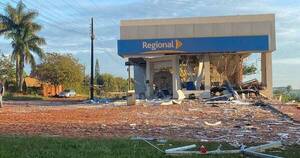 La Nación / Analizan circuito cerrado que captó minutos antes del ataque al banco en Itapúa