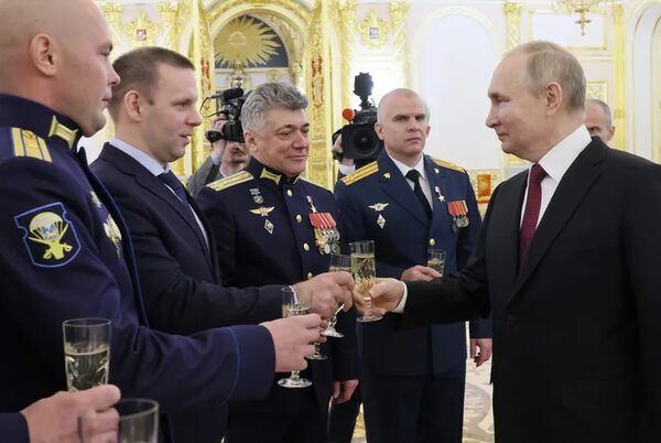 El Kremlin responde a Zelenski y descarta retirada de tropas estas Navidades - Mundo - ABC Color