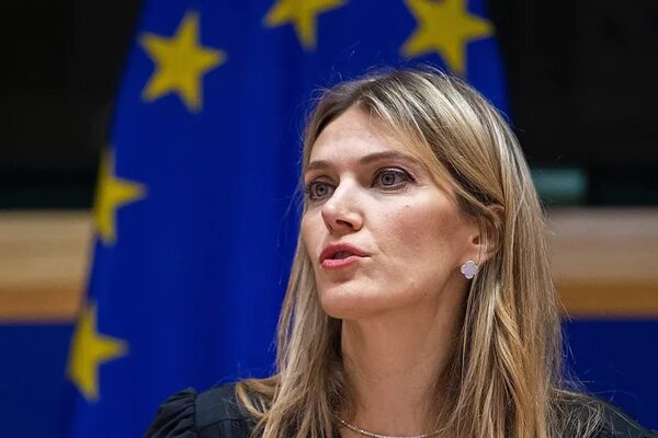 La Eurocámara destituye a Eva Kaili como vicepresidenta tras su imputación - Mundo - ABC Color