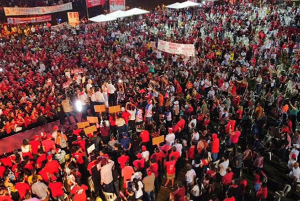 Multitudinaria asistencia en cierre de campaña de Fuerza Republicana | DIARIO PRIMERA PLANA