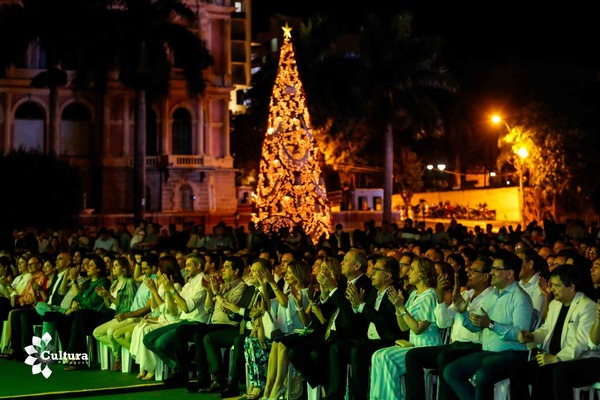 Diario HOY | Edición 2022 del Concierto de Navidad frente al Palacio de López, este martes