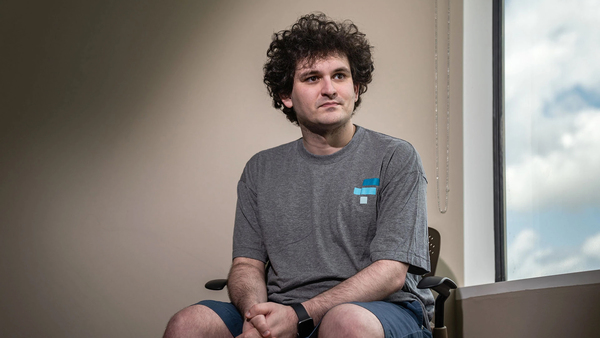 Sam Bankman-Fried fundador de FTX será acusado en Nueva York de al menos cinco cargos - Revista PLUS