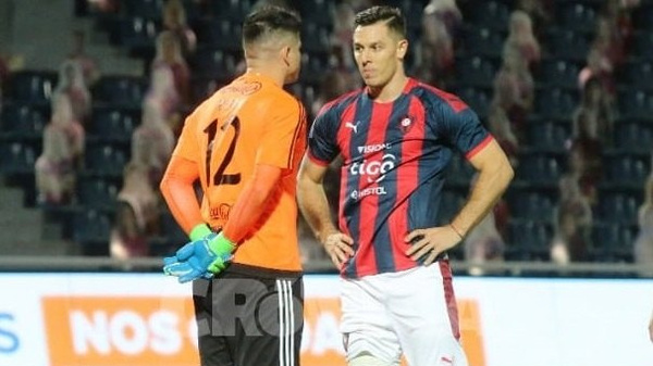 ¡Bombazo! Olimpia estaría interesado en un recordado ex goleador de Cerro