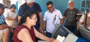 Prosiguen capacitaciones y divulgación de máquinas de votación en el extranjero - .::Agencia IP::.