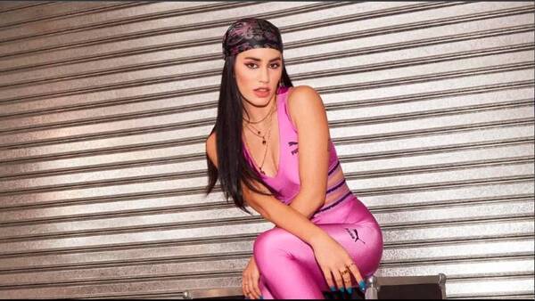 ¿Lali Espósito se vuelve botinera?