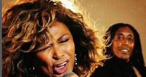 La Nación / Sentido mensaje de Tina Turner tras la muerte de su hijo Ronnie