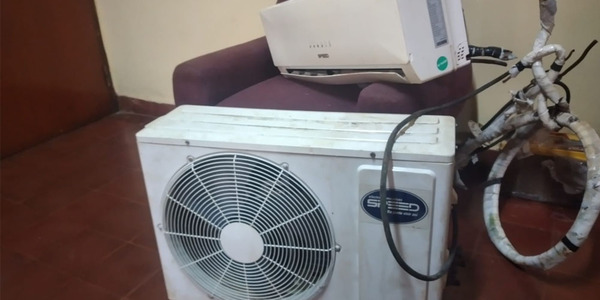 POR LA RADIO SE DIO CUENTA QUE COMPRÓ UN AIRE HURTADO Y LO DEVOLVIÓ