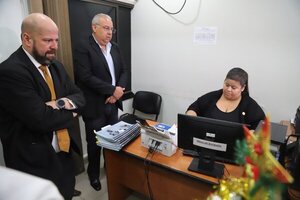 JEM: Oviedo Matto acusa a fiscal de mentirosa al sindicarlo de coimero