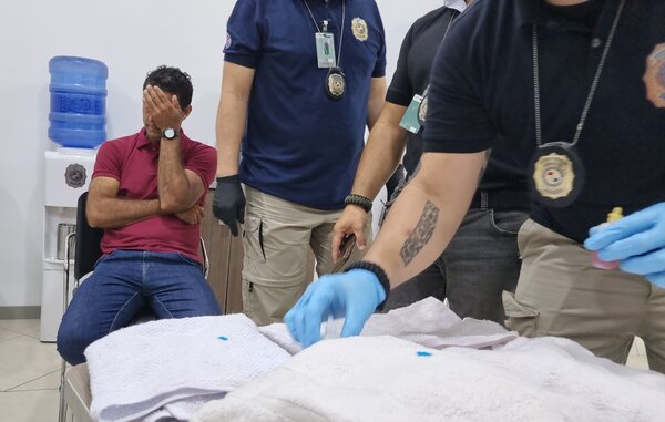 Can antidrogas detecta cocaína impregnada en toallas en el Silvio Pettirossi - Unicanal