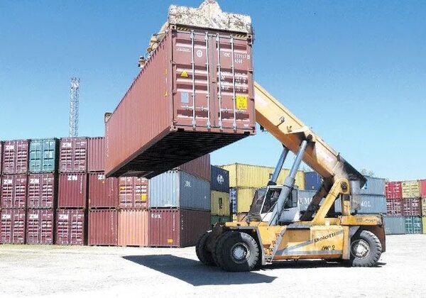 Balanza comercial cerró a noviembre con un déficit de US$ 1.088 millones - Economía - ABC Color