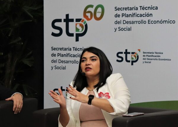 Ministra advierte que empresa del hijo de Mario Abdo no puede ser proveedora del Estado - ADN Digital