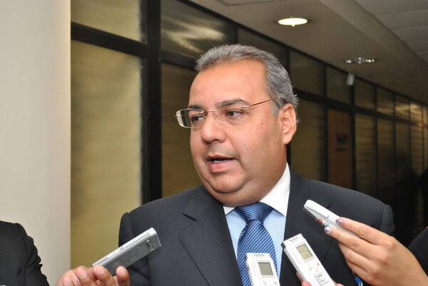Exsenador denuncia ante el JEM irregularidades que involucran a funcionarios - ADN Digital
