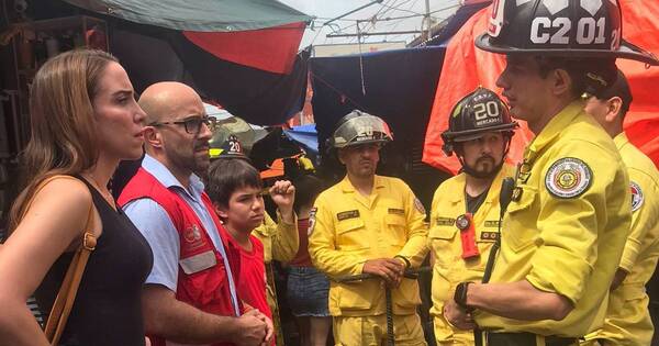 La Nación / Realizan recorrido en pasillos del Mercado 4 para verificar los sistemas de prevención de incendios