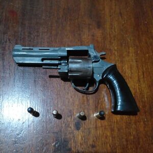 Asalto en un bus: detienen a presunto autor de robo y disparos contra una mujer en Lambaré  - Policiales - ABC Color