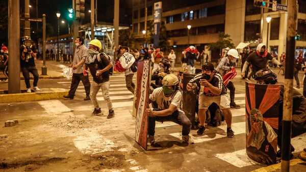 Violentas protestas en Perú dejan siete muertos - Unicanal