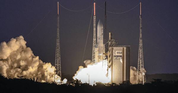 La Nación / El cohete Ariane 5 ya está en órbita