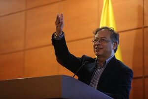 Petro sanciona la ley de la reforma tributaria que hace énfasis en la equidad - MarketData