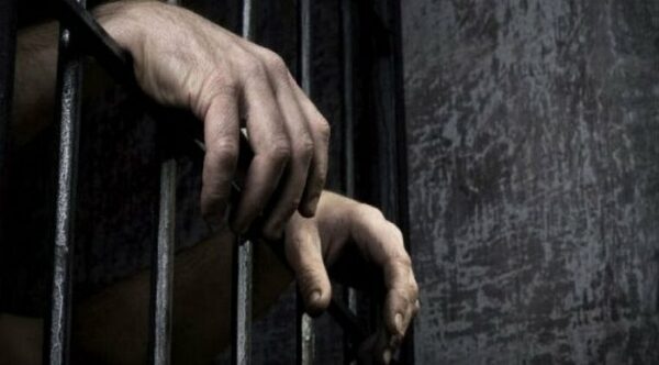 condenan a 24 años de cárcel a hombre que abusó de sus dos hijas menores - Noticiero Paraguay
