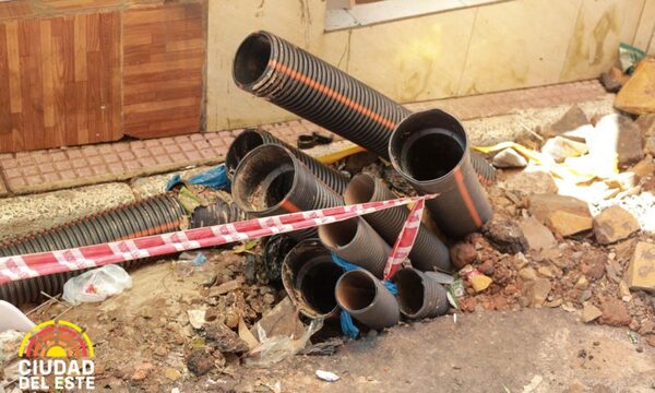 Municipalidad de Ciudad del Este verifica otra destrucción de asfalto refaccionado – Diario TNPRESS