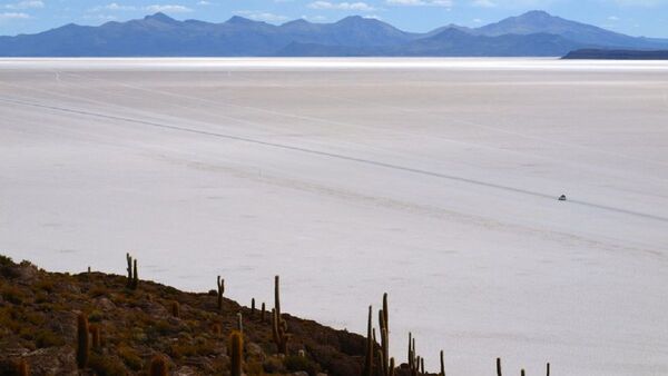Estadounidense se descompensa y muere en el salar de Uyuni