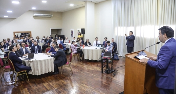 Hacienda busca desarrollar hoja de ruta para afrontar cambio climático