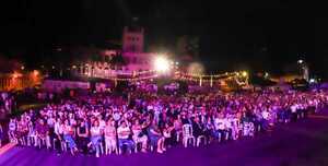 Se vivió a pleno el espíritu navideño en los jardines del Palacio de López - .::Agencia IP::.