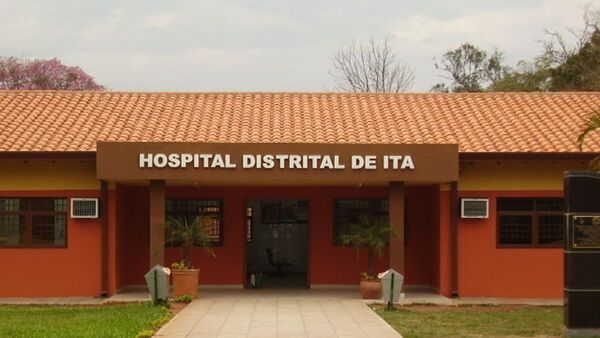 Le mandaron de vuelta a su casa tras consulta y falleció por el camino
