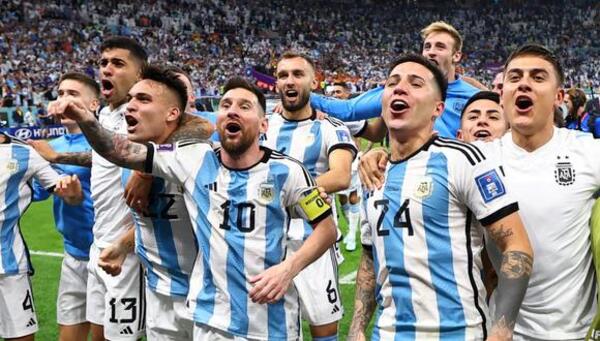 Un genial Messi pone a Argentina a la final del Mundial de Qatar - .::Agencia IP::.