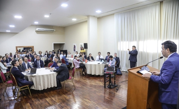 Diario HOY | Hacienda busca desarrollar hoja de ruta para afrontar cambio climático
