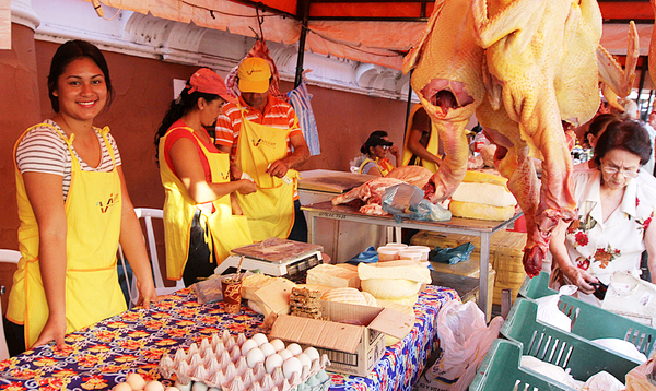 Colonos del Indert inician hoy la feria “De la Colonia a tu Mesa” que se extenderá hasta este viernes - .::Agencia IP::.