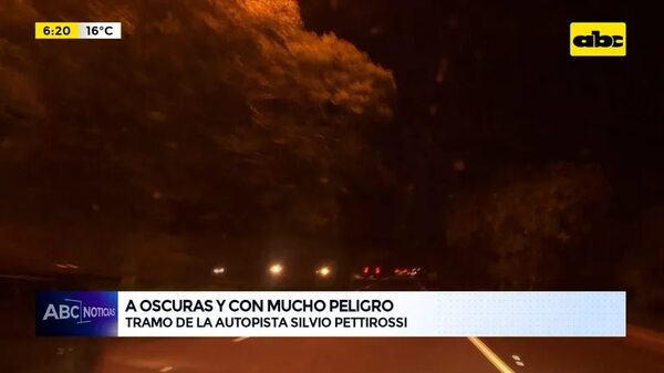 Un tramo de la autopista Silvio Pettirossi a oscuras - ABC Noticias - ABC Color