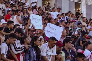 Derlis González y Mateo Gamarra causan furor en partido benéfico en Concepción