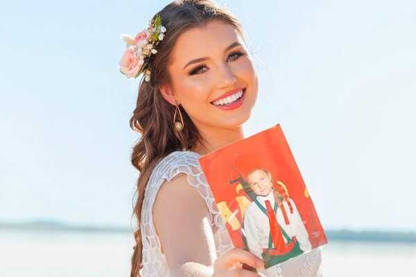 Jemima Blazeizuk: “Hoy cerramos un capítulo”, dijo la reina de belleza al terminar el colegio