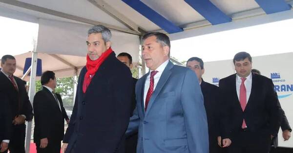 La Nación / Privilegios para amigos: repudian la desigualdad de oportunidades en gestión de Abdo y Wiens