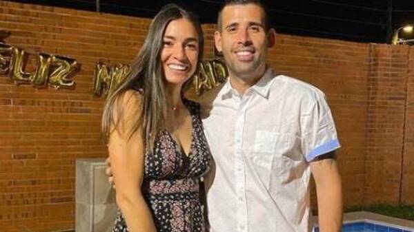 Hoy Édgar Camarasa pasará al grupo de casados en total reserva