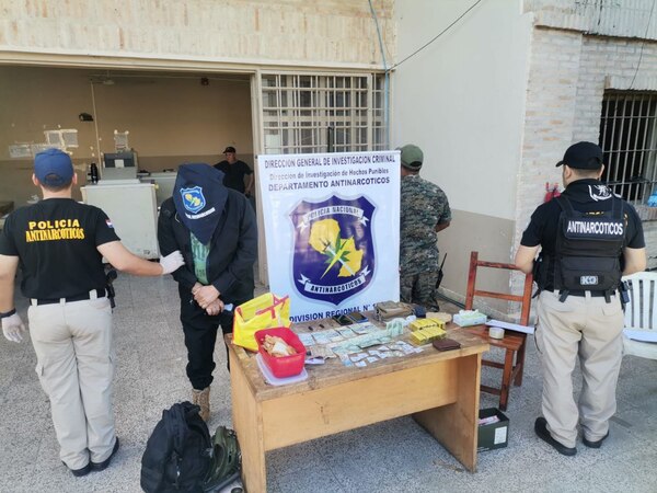 Diario HOY | Guardiacárcel intentó ingresar crack y medicamentos controlados al penal de Concepción