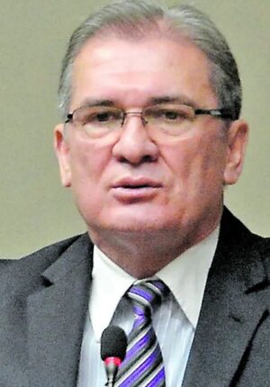 Excluyen a Rolón Fernández del Tribunal de Apelación de Crimen Organizado - Nacionales - ABC Color