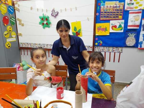 3OO niños pasaron por el aula hospitalaria del HRE este 2022