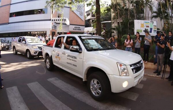 Internas: partieron los maletines electorales y máquinas de votación rumbo al interior