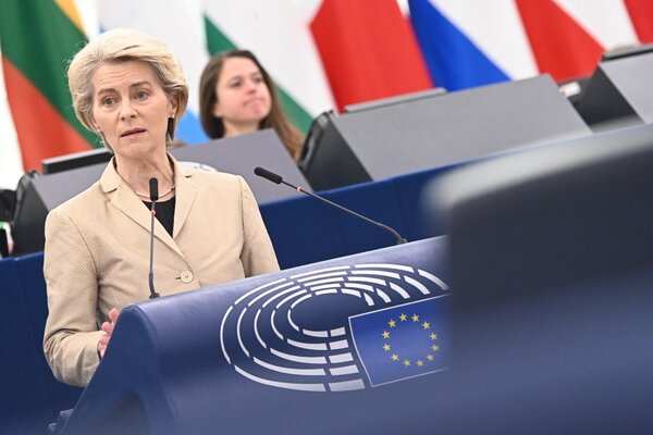Ursula Von der Leyen propone plan frente a altos precios de energía y ley de EEUU - Revista PLUS