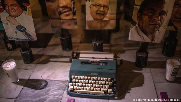 Casi la mitad de los periodistas muertos en 2022 fueron asesinados en América Latina