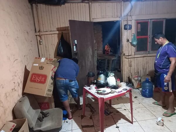 Hurtan cigarrillos de un depósito en Ciudad del Este - ABC en el Este - ABC Color