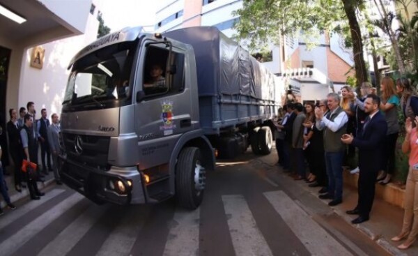 Internas: comienza distribución maletines y máquinas electorales