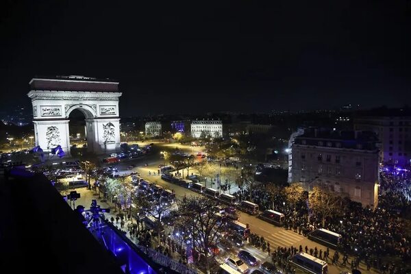 Miles de hinchas festejan en varias ciudades el pase de Francia a la final - Fútbol Internacional - ABC Color