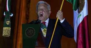 Parlamentarios peruanos instan a declarar "persona non grata" a López Obrador