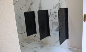 Realizan mejoras en sanitarios de club minguero