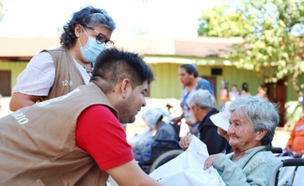 Entregan víveres e insumos en Hernandarias y Pdte. Franco